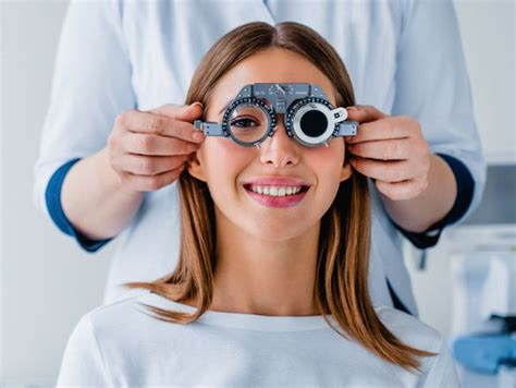 Optometrists in Victorias, Western Visayas .